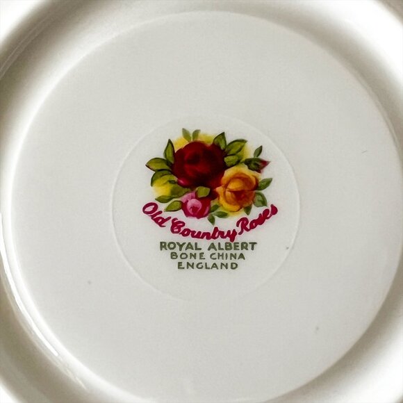 Vintage Royal Albert Old Country Roses 5.5" Saucer Bone China England Gold Rim - Picture 5 of 7